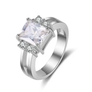 18 Karat silverpläterad ring med Zircon sten - Storlek 8<VSmycken Fashion