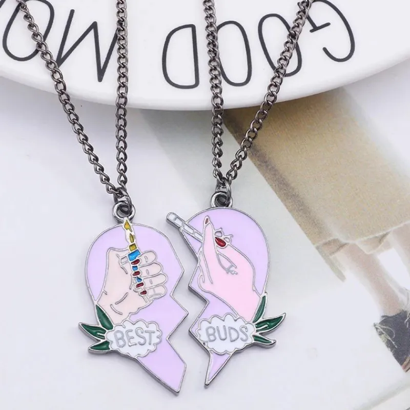 pcs_splice_best_friends___1.webp 2pcs Splice Best Friends - Best Buds Lighter and Cigarettes halsband 2st<VSmycken Outlet