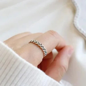 Snygg ring i äkta silver<VSmycken Clearance